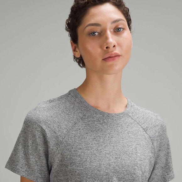 Lululemon License to Train Classic-Fit T-Shirt Heathered Black 8 - Picture 3 of 8